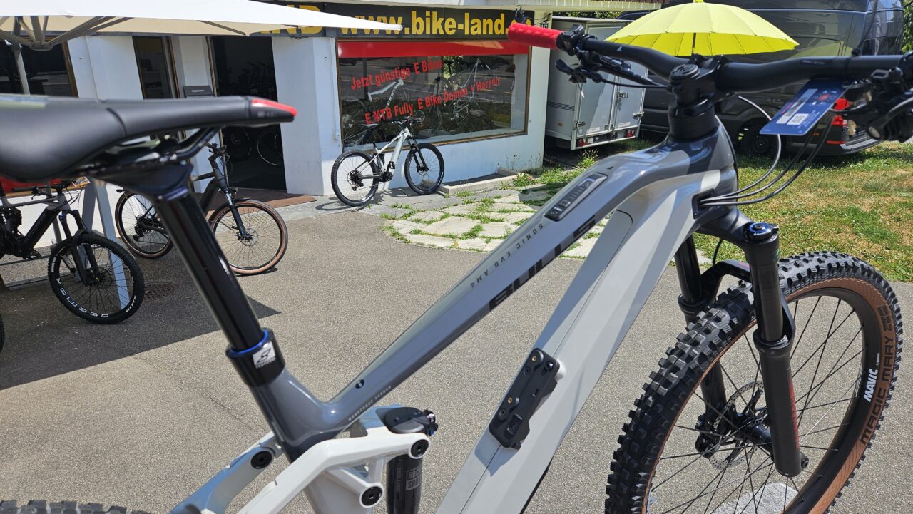 Eightpins Sattelstütze